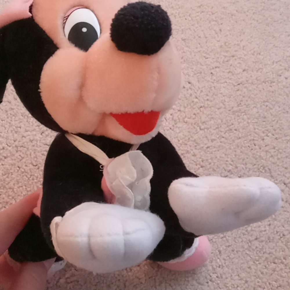 Vintage 1980s Minnie Mouse baby stuffed toy - Picture 5 of 13